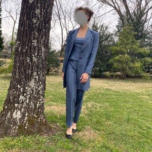 Tahari Silk Smokey Blue 3-Piece Pants Suit